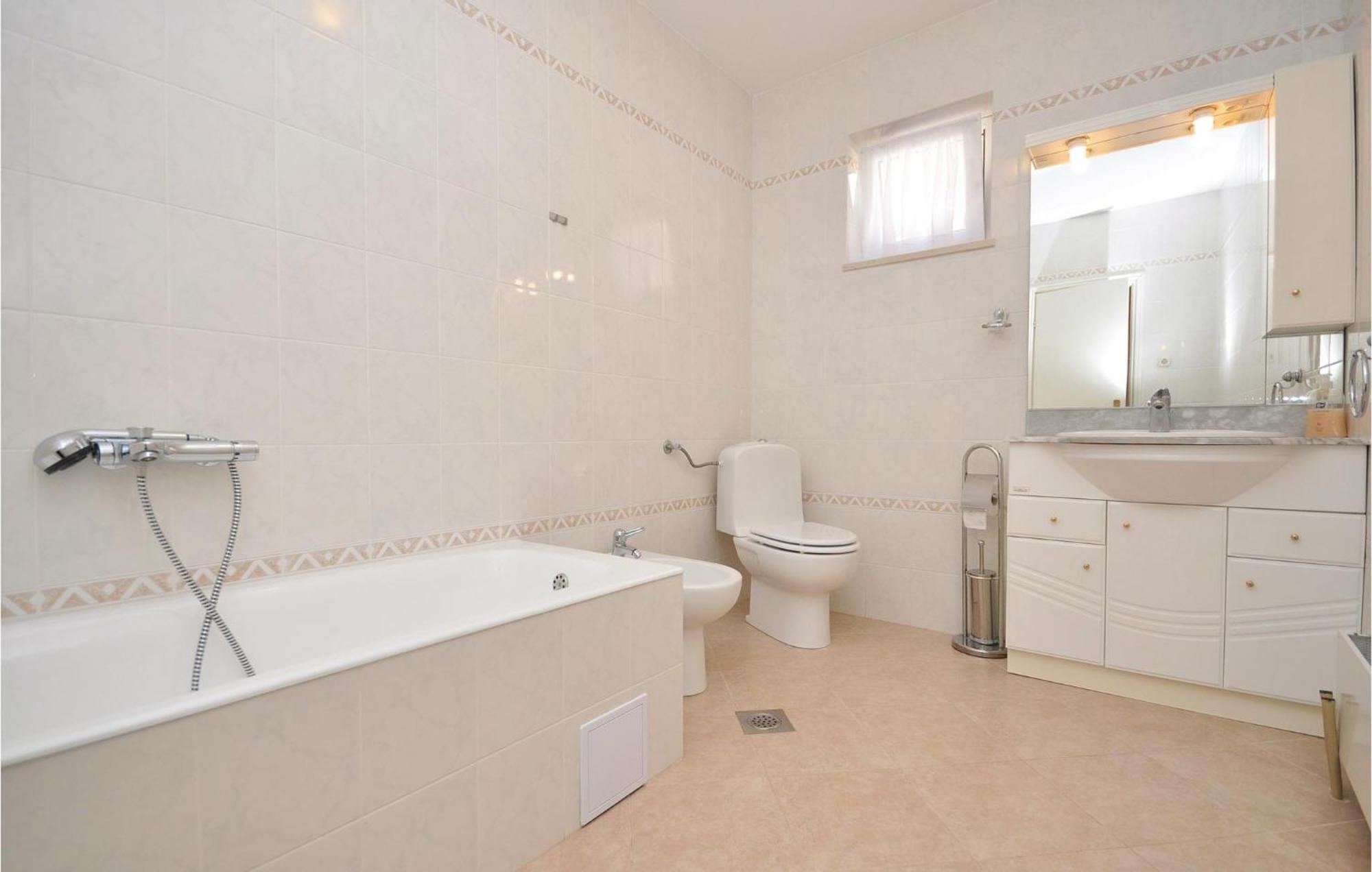 3 Bedroom Awesome Apartment In Pucisca Extérieur photo