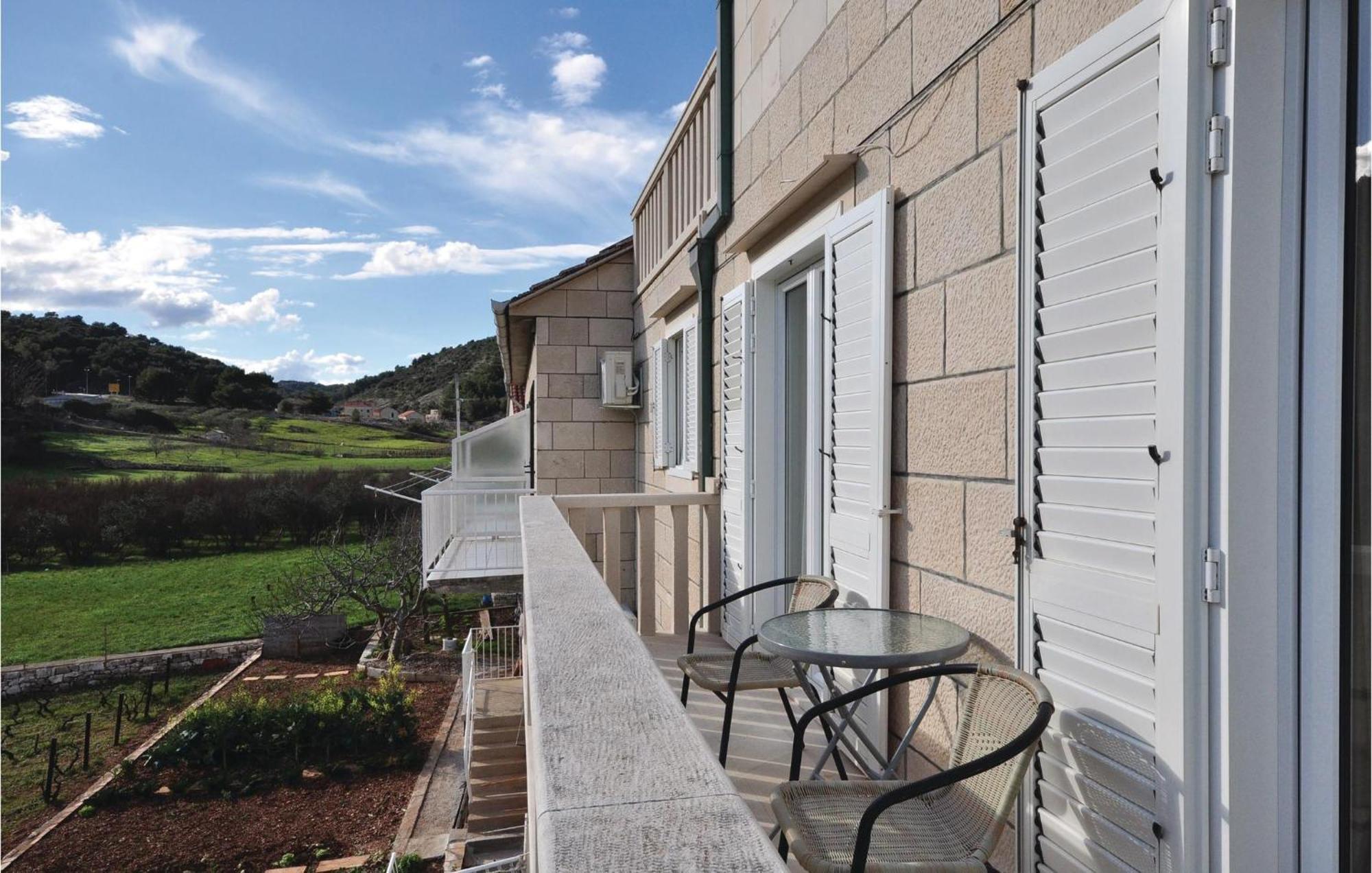 3 Bedroom Awesome Apartment In Pucisca Extérieur photo