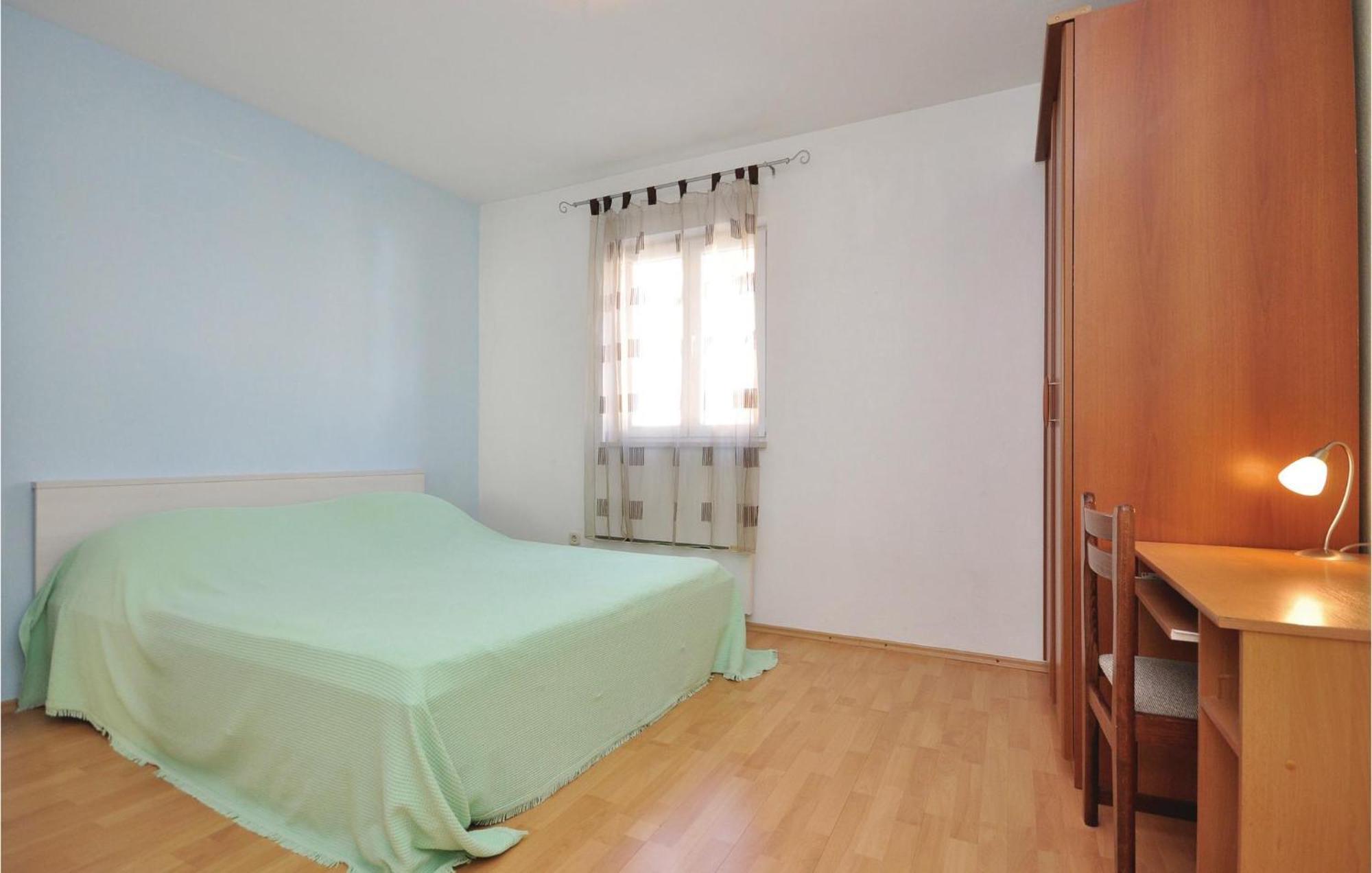 3 Bedroom Awesome Apartment In Pucisca Extérieur photo