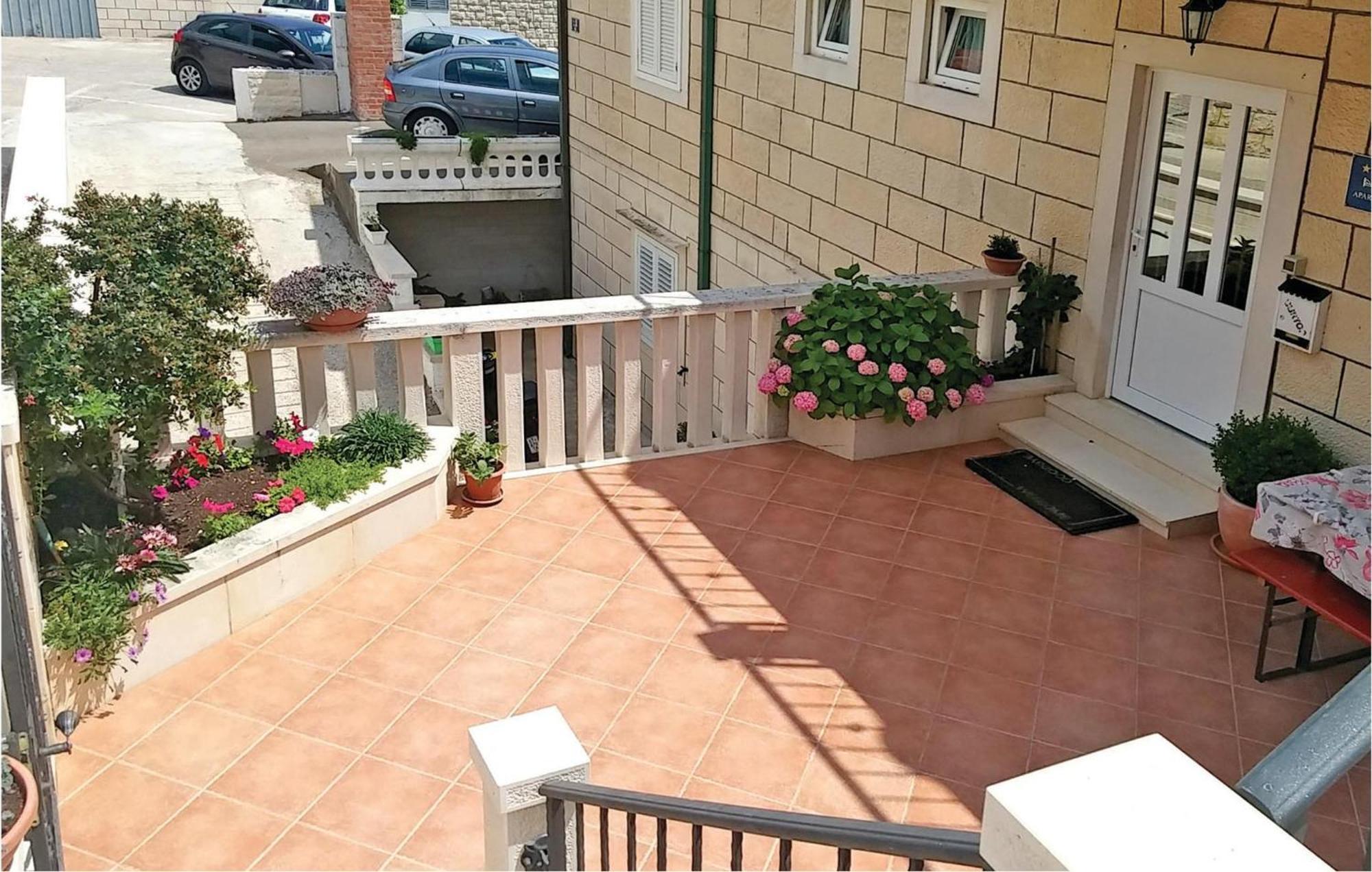 3 Bedroom Awesome Apartment In Pucisca Extérieur photo